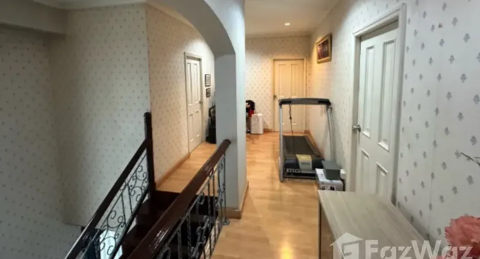 À vendre 6 chambres maison à Don Mueang, Bangkok