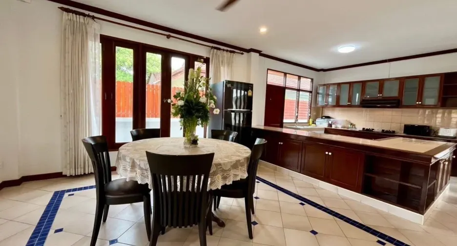 For sale and for rent 4 bedrooms villa in Mueang Phuket, Phuket