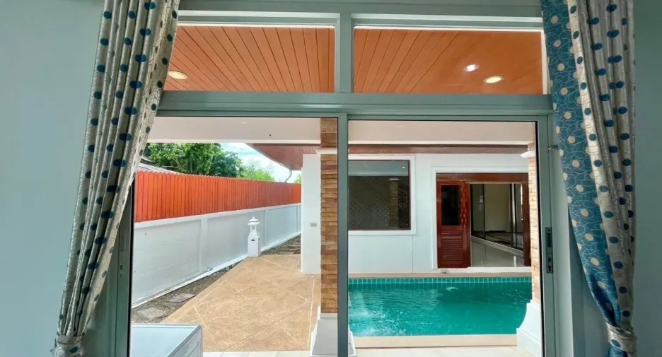 For sale and for rent 4 bedrooms villa in Mueang Phuket, Phuket