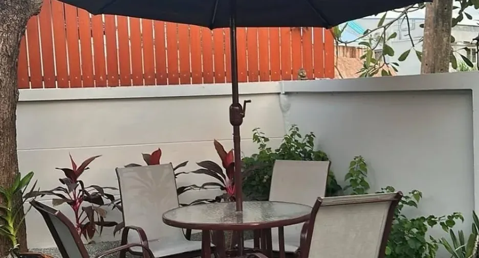 For sale and for rent 4 bedrooms villa in Mueang Phuket, Phuket