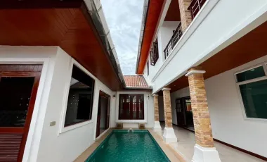 À vendre et à louer 4 chambres villa à Mueang Phuket, Phuket