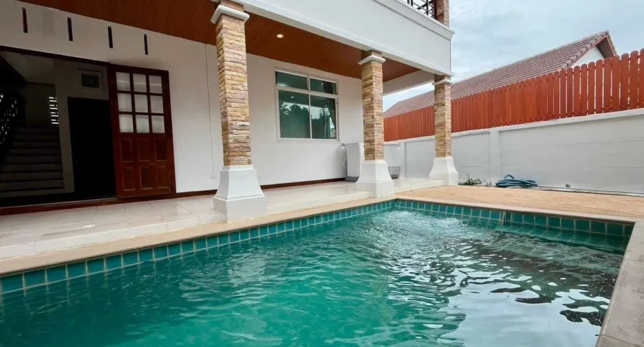 For sale and for rent 4 bedrooms villa in Mueang Phuket, Phuket