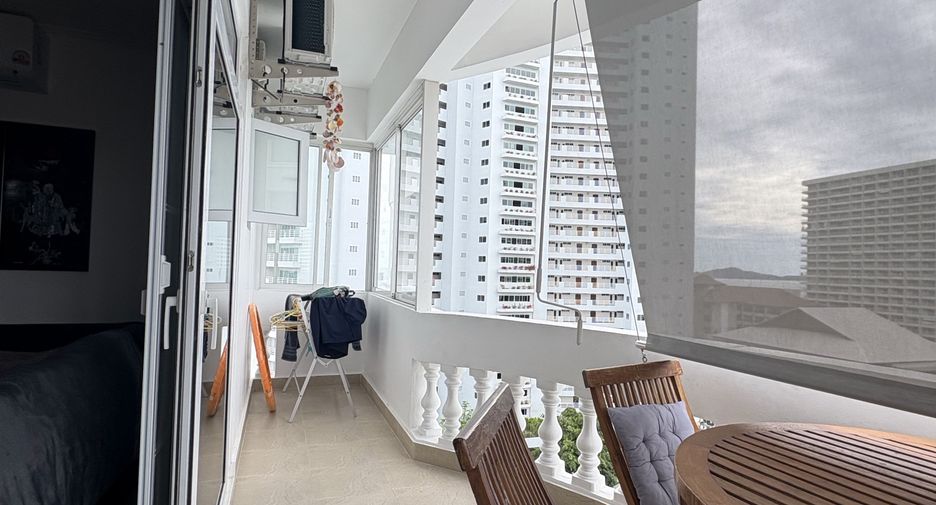 For rent 2 bedrooms condo in Bang Lamung, Chonburi