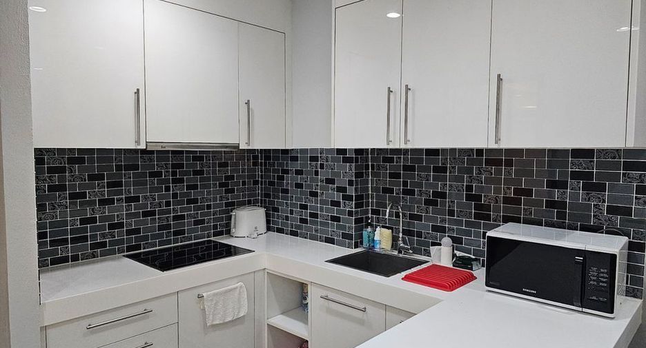 For rent 2 bedrooms condo in Bang Lamung, Chonburi