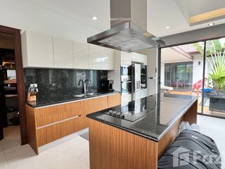 Продажа и аренда 3 спальни вилла в Тхаланг, Пхукет