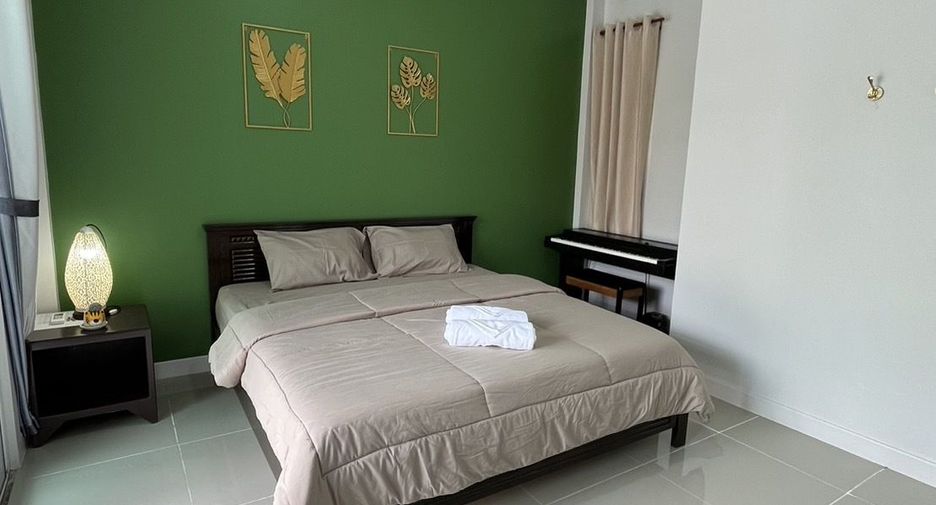 For rent 5 bedrooms villa in Hua Hin, Prachuap Khiri Khan