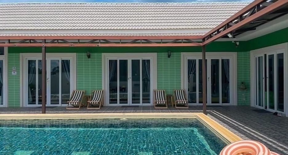 For rent 5 bedrooms villa in Hua Hin, Prachuap Khiri Khan