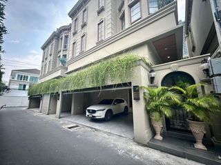 Haus zum Kauf mit 4 Zimmer in Watthana, Bangkok
