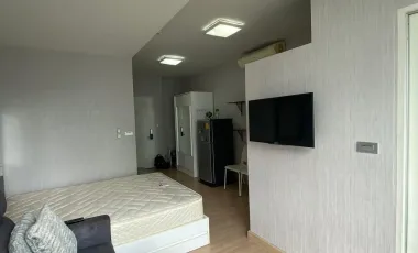For sale studio condo in Huai Khwang, Bangkok