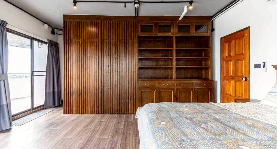 À vendre 3 chambres condo à Suan Luang, Bangkok