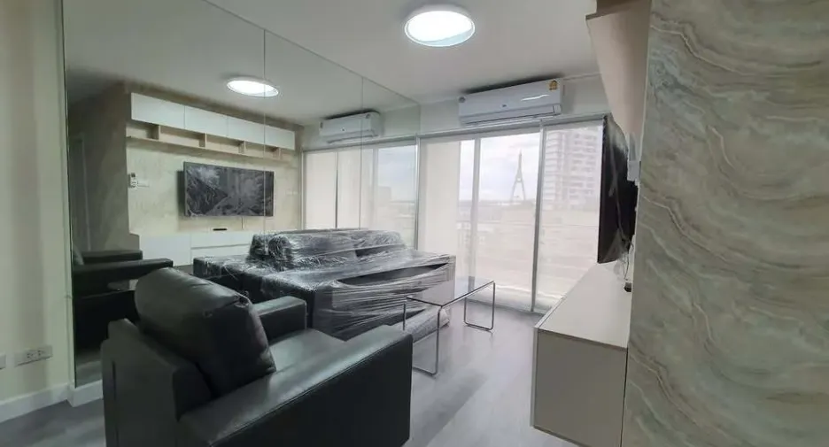 For sale 2 bedrooms condo in Yan Nawa, Bangkok