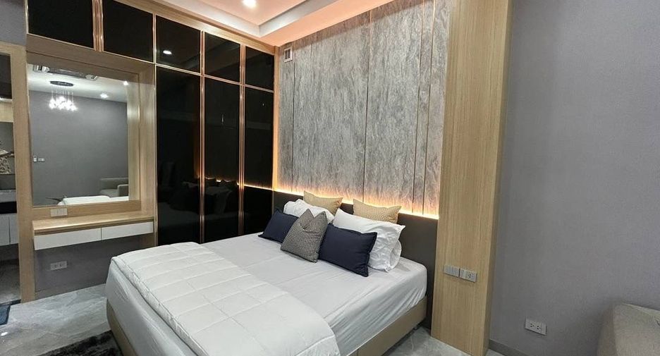 Villa zum Kauf mit 5 Zimmer in Bang Lamung, Chonburi