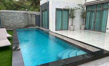 Villa zum Kauf mit 5 Zimmer in Bang Lamung, Chonburi