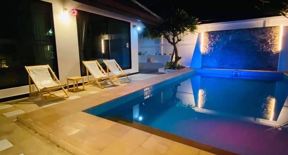 For rent 3 bedrooms villa in Bang Lamung, Chonburi