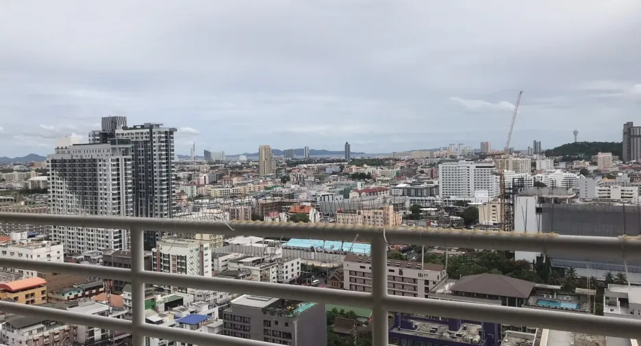 Wohnung zur Miete mit 1 Zimmer in Bang Lamung, Chonburi