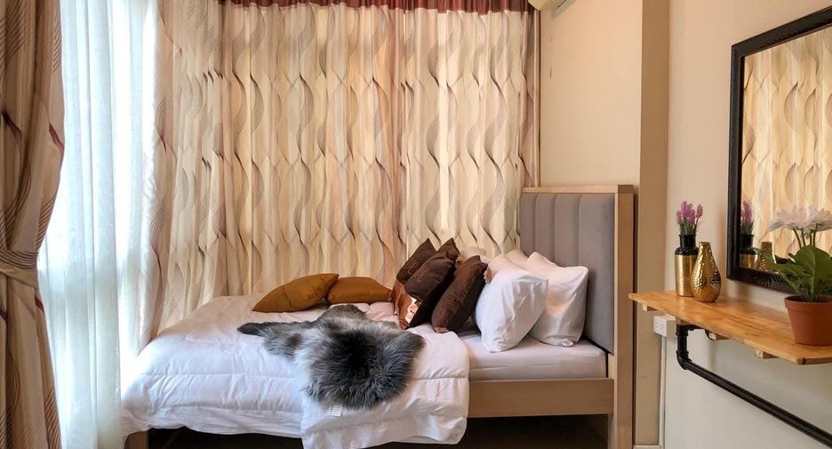 For rent 2 bedrooms condo in Bang Lamung, Chonburi
