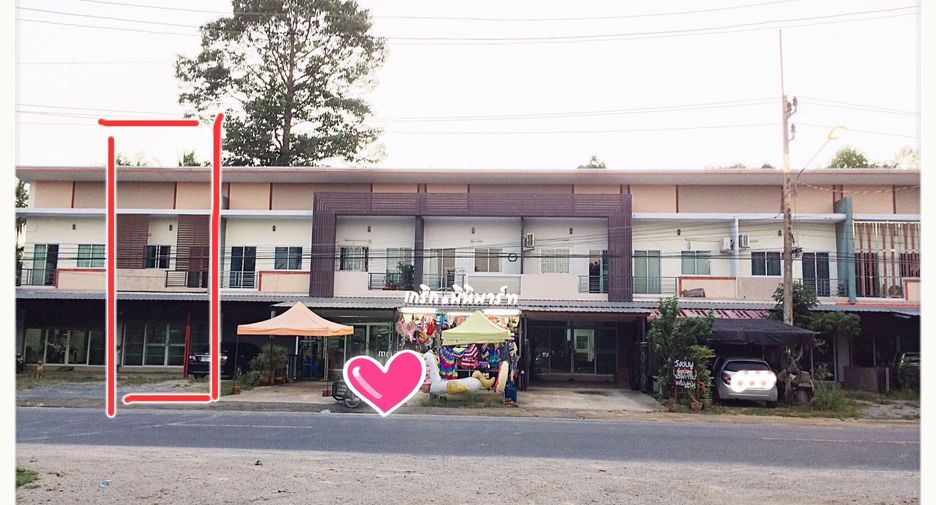 Casa adosada en venta de 2 habitaciones en Khanom, Nakhon Si Thammarat