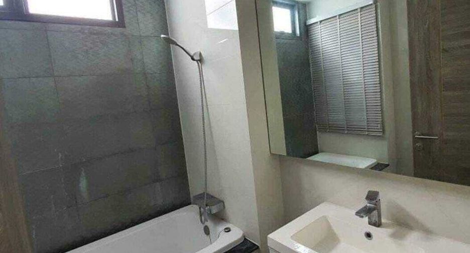 Condo en venta y en alquiler de 2 habitaciones en Phra Khanong, Bangkok