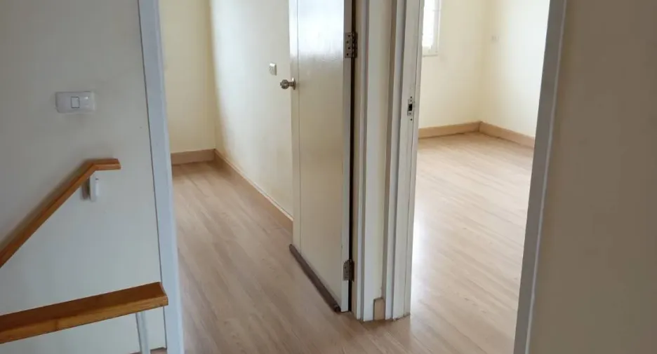 For sale 4 bedrooms townhouse in Bang Khen, Bangkok