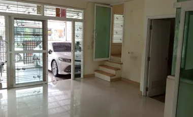 For sale 4 bedrooms townhouse in Bang Khen, Bangkok