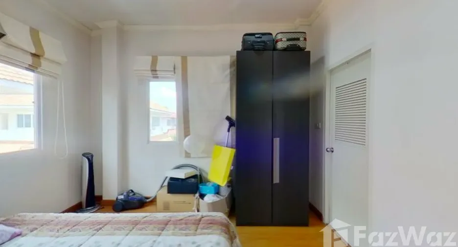 Casa en venta de 3 habitaciones en San Kamphaeng, Chiang Mai