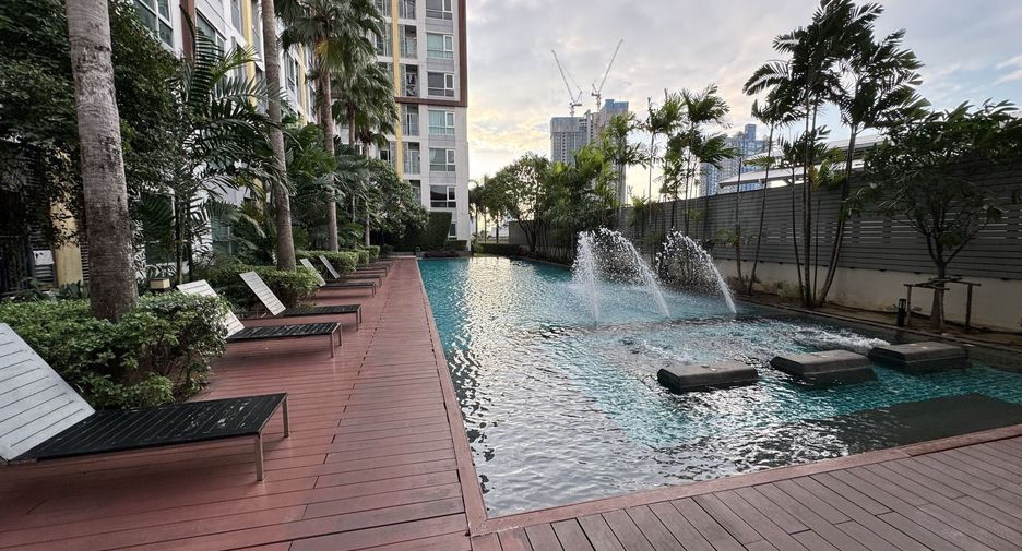For sale 1 bed condo in Thon Buri, Bangkok