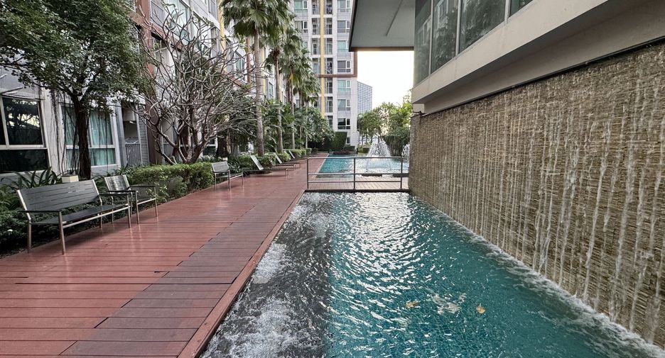 For sale 1 bed condo in Thon Buri, Bangkok