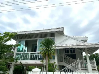出售 3 卧室 独立屋 在 三百峰, 班武里府