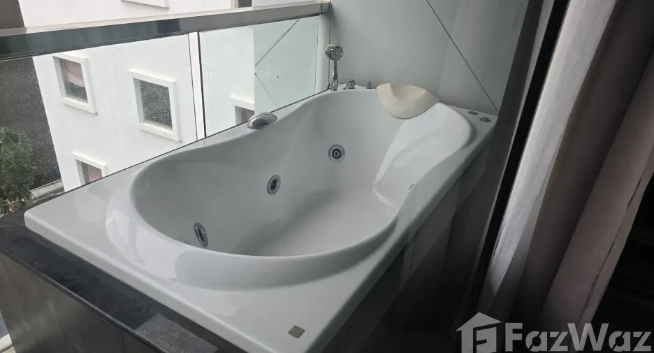 For rent 2 ベッドルーム condo in Bang Lamung, Chonburi