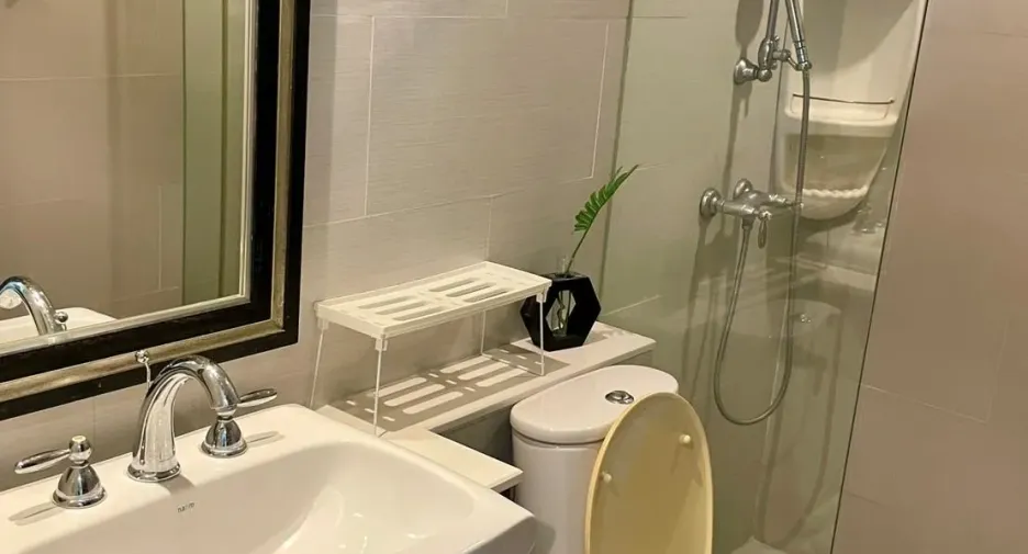 For sale and for rent 3 bedrooms condo in Bang Kho Laem, Bangkok