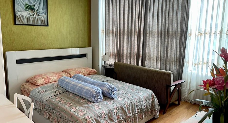 For sale and for rent 3 bedrooms condo in Bang Kho Laem, Bangkok