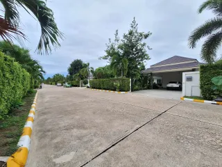 Villa en venta y en alquiler de 3 habitaciones en Cha Am, Phetchaburi