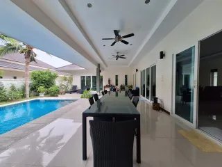 Villa en venta y en alquiler de 3 habitaciones en Cha Am, Phetchaburi