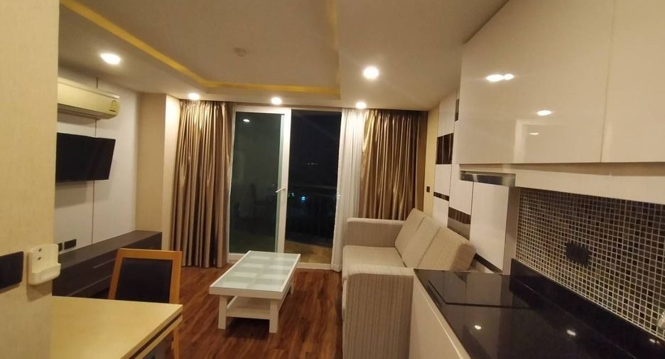 For sale and for rent 2 bedrooms condo in Si Racha, Chonburi