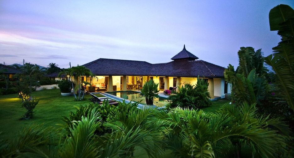 Villa zum Kauf mit 4 Zimmer in Hua Hin, Prachuap Khiri Khan