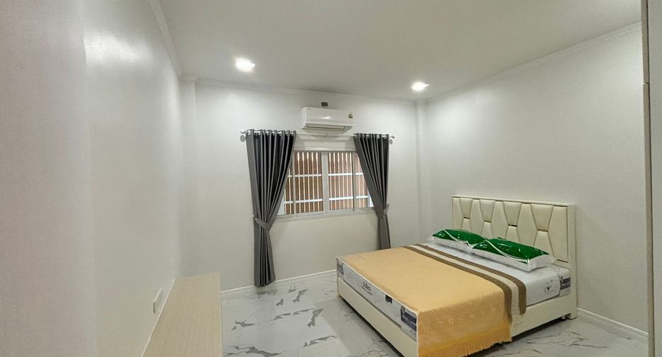 For sale 3 bedrooms house in Hua Hin, Prachuap Khiri Khan