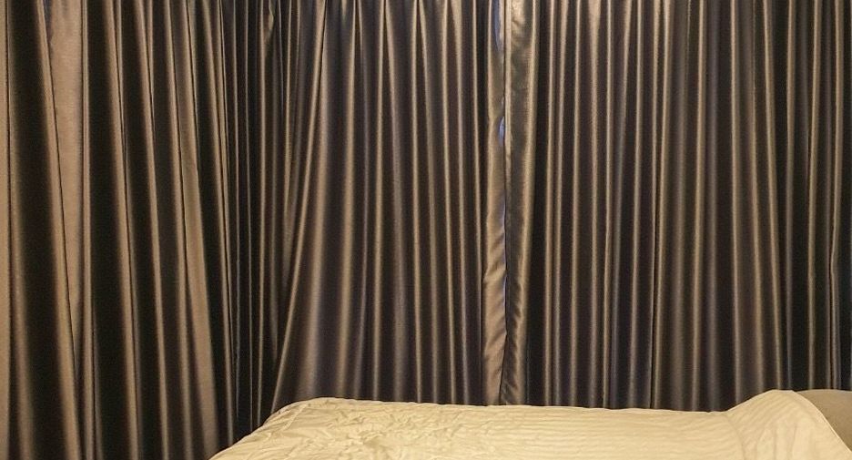 For sale 1 bed condo in Si Racha, Chonburi