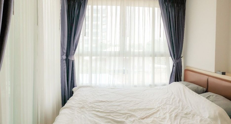For sale 1 bed condo in Si Racha, Chonburi