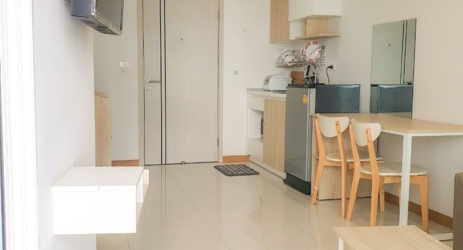 For sale 1 bed condo in Si Racha, Chonburi