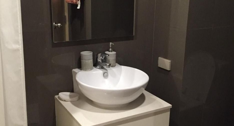 For sale and for rent 2 bedrooms condo in Khlong Toei, Bangkok