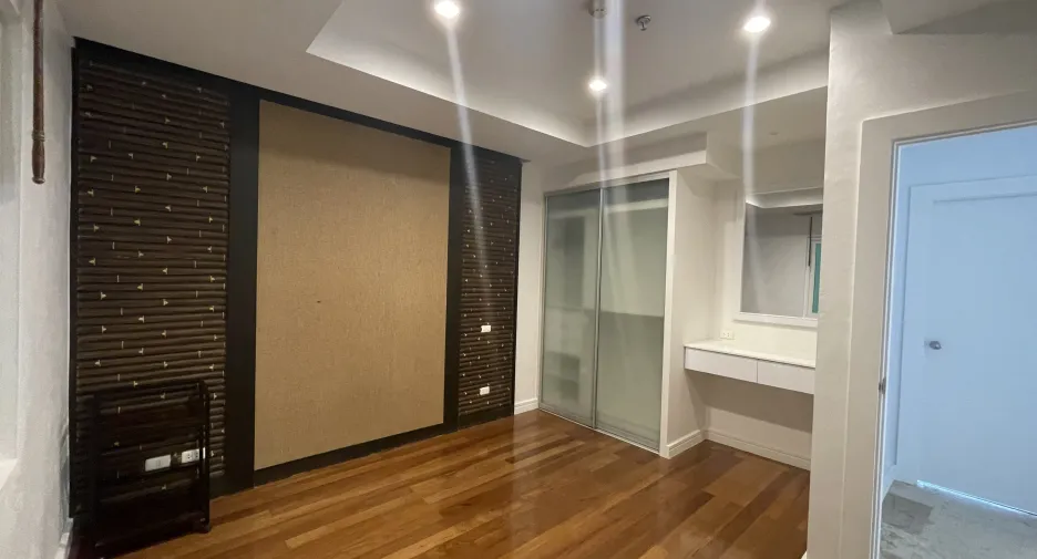 For rent 3 bedrooms condo in Mueang Phuket, Phuket