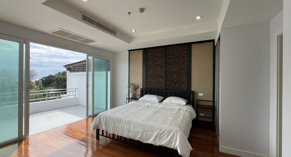 For rent 3 bedrooms condo in Mueang Phuket, Phuket