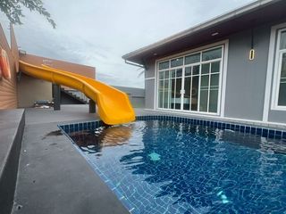 出租 4 卧室 别墅 在 Bang Lamung, Chon Buri