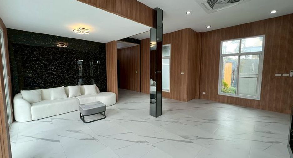 Villa en alquiler de 4 habitaciones en Jomtien, Pattaya