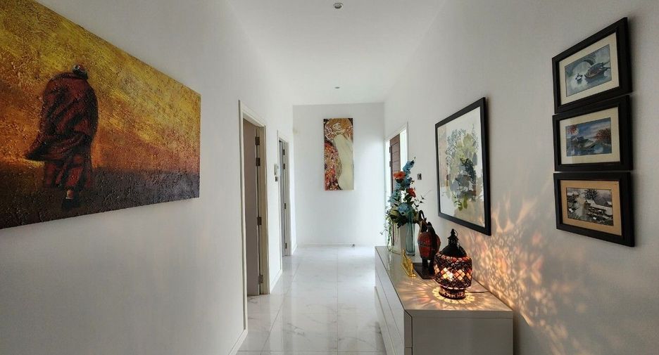 For rent 3 bedrooms villa in Hua Hin, Prachuap Khiri Khan