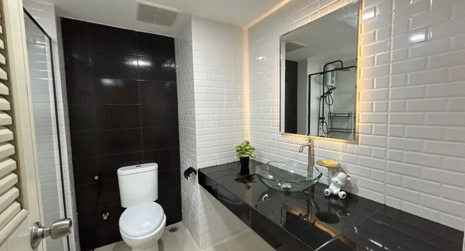 Wohnung zum Kauf mit 1 Zimmer in Si Racha, Chonburi