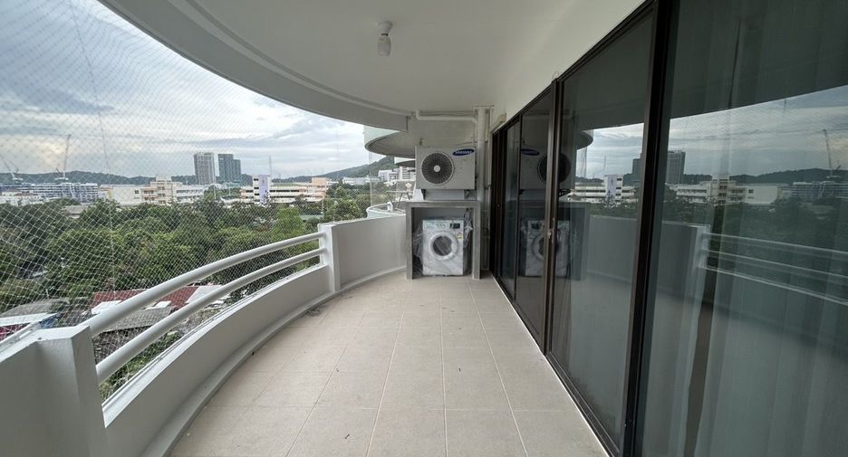 For sale 1 bed condo in Si Racha, Chonburi