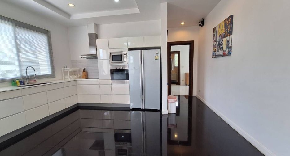 For rent 3 bedrooms villa in Hua Hin, Prachuap Khiri Khan