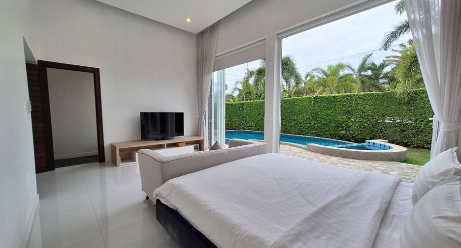 For rent 3 bedrooms villa in Hua Hin, Prachuap Khiri Khan