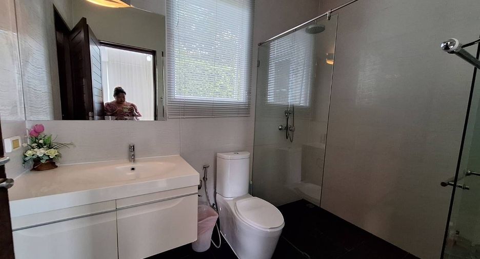 For rent 3 bedrooms villa in Hua Hin, Prachuap Khiri Khan